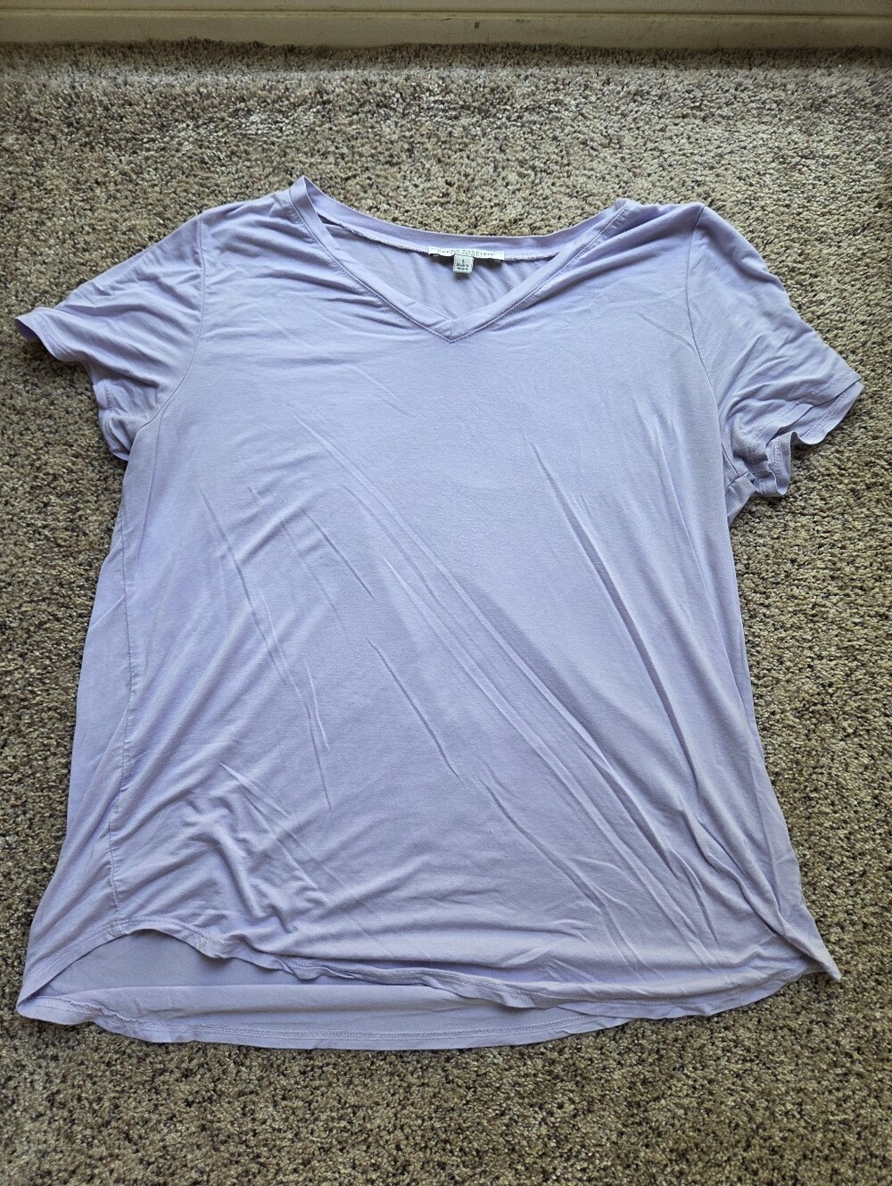 Green Envelope Women's V-Neck Short Sleeve Top — Light Lavender